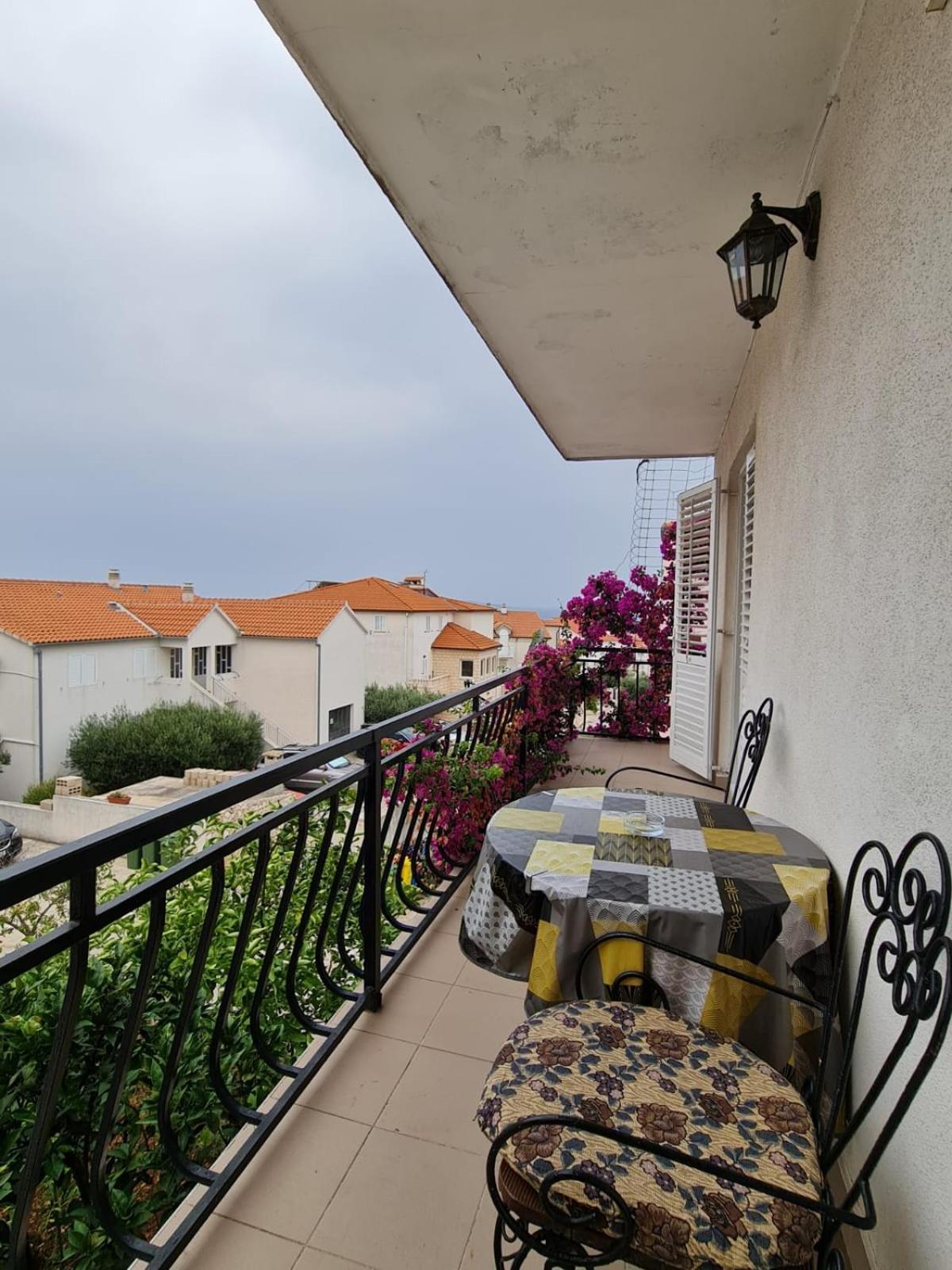 Apartments Butkovic Hvar Town Exterior foto